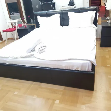Luxury Rooms Arena Nationala 7 Appartement *